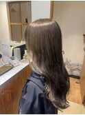 柔らかベージュ
