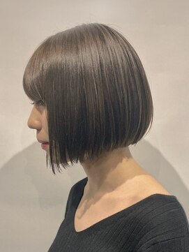 サイクル(CYCLE) 黒髪/クラゲヘアー/オリーブグレー/小顔/ココアベージュ/伊勢崎