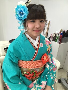 ビービータカオカ(B B TAKAOKA) 編み込みくるりんぱ