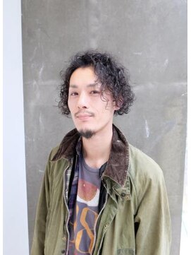 カエルムアヴェダ(CAELUM AVEDA) セクシーくるくるパーマスタイル