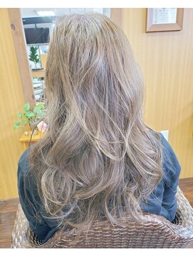 ヘアーメイク スペーストライブ(hairmake SPACETRIBE) ロングヘアー巻き髪