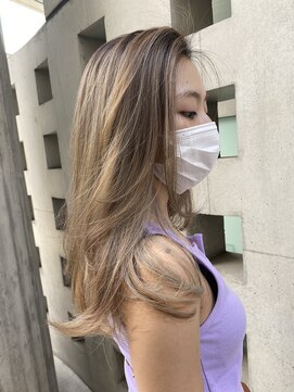 リバレッジ 広尾(Leverage) 外国人ブロンドヘア【広尾、恵比寿】担当：東田
