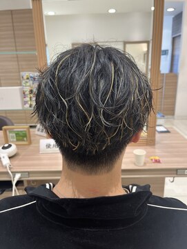 アッシュ 十日市場店(Ash) パーマと相性◎メンズのハイライトスタイル