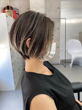 イキ 表参道(iki omotesando) モード/無造作ウェーブ/大人ガーリー[表参道駅]