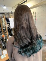 オーパスアミカ(OPUS AMICA) 裾カラー×カーキグリーン