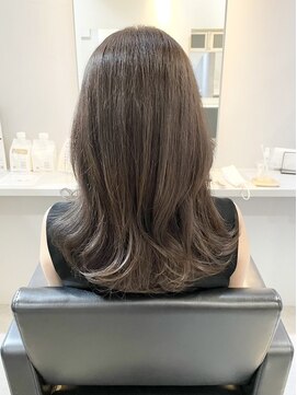 アイディール 心斎橋店(:ideal) 20代30代40代☆グレージュカラーで、透明感のある明るい白髪染め