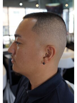 バーバーショップライズ 2nd(barber shop RAIzE) 坊主フェード