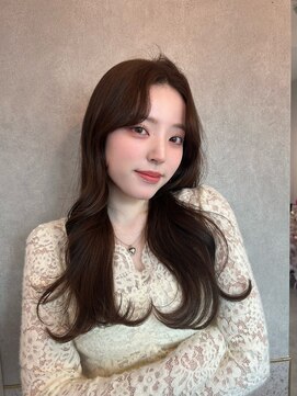 シーシンジュク 新宿南口(Sea shinjuku) メルティーカラー×フェミニンロング[似合わせカット/韓国]