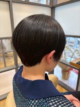 ヘア ルーナ バイ アプリーレ(hair lune by Aprire) 30代40代50代大人可愛い透明感カラーコンパクトショート×小顔
