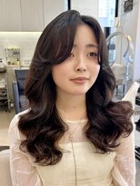 エフィールリアモ(afeel riamo)&nbsp;大人可愛い！くびれコテ巻き風パーマ