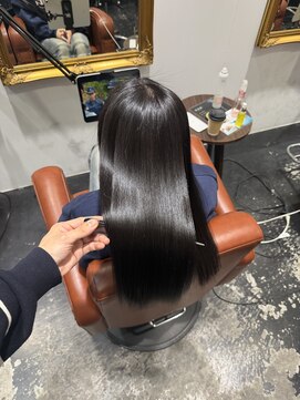 シアー 大阪梅田(SHEER.) 髪質改善×縮毛矯正×酸性ストレート【大阪梅田,中崎町美容室】