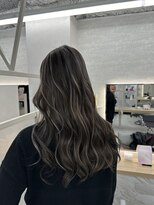 ユアーズヘア 東新宿店(youres hair) . 【白髪ぼかし×リンゴ幹細胞】ナチュラルな立体感を演出