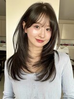 ビーチ(BEACH)&nbsp;ワンカールでふんわりかわいいロングレイヤーダークグレージュ