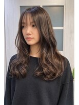 ジゼルアライ(gisele arai)&nbsp;柔らかさを引き出すレイヤーロング