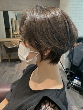 アフィナー(Afinar) 【横浜/Afinar】大人可愛い ハンサムショート