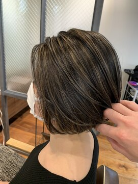 リバレッジ 広尾(Leverage) 大人ショートボブハイライト