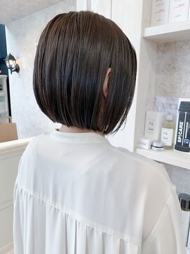 キャアリー(Caary) 福山市美容室Caary 前下がりボブ 人気グレイアッシュカラー