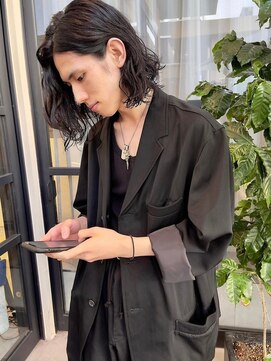 ヴヴ(Bub) ミディアムパーマ　波巻き