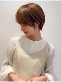 横顔美髪マッシュ切りっぱなしボブエアリーロングピンクブラウン