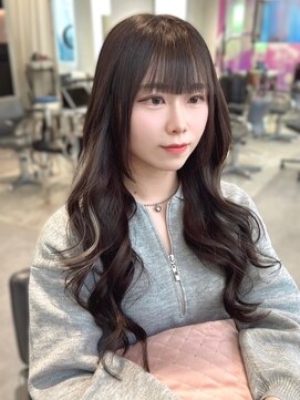 ユーフォリア 渋谷グランデ(Euphoria SHIBUYA GRANDE) 顔周りカット　インナーカラー　エクステ　韓国ヘア　こなれ感