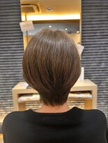 ヴィヴァーチェイルソーレ(VIVACE ilsole)&nbsp;透明感カラー！20代30代ナチュラルハイライト小顔ショート