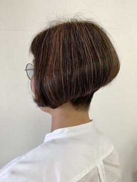 アトリエアンジェリーク(ATELIER ANGELIQUE) 前下がりボブ