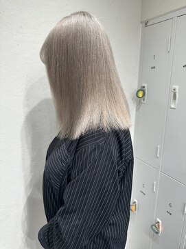 ウニレ バイ センス(unire by sense) 【ブリーチカラー】透明感ホワイトミルクティーカラー/ボブ