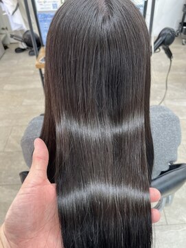 ケーオーエスピンク(K O S pink) ダークグレー/水素カラー