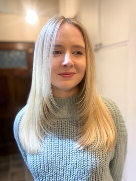 バロックトーキョー(BAROQUE TOKYO) 外国人風ハイライト/バレイヤージュカラー/ロングレイヤー