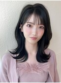 暗髪でも出せるこなれ感！フェイスレイヤー×ナチュラルロング