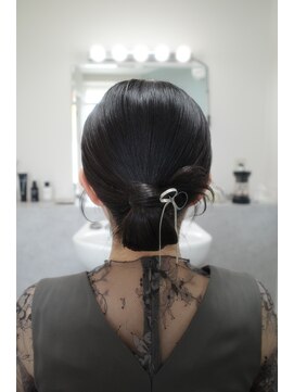 レーヌ(REINE) シンプルカチモリヘア