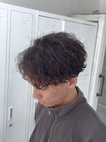 トイロ(toiro)&nbsp;無造作感がかっこいい！強めシャドウパーマ/10代20代30代40代