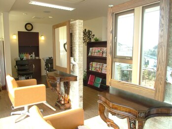 hair & make souriRe 【ヘアアンドメイク　スゥリール】