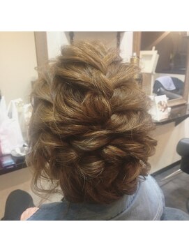 ヴィダ クリエイティブ ヘアーサロン(Vida creative hair salon) 結婚式・パーティーヘアセット