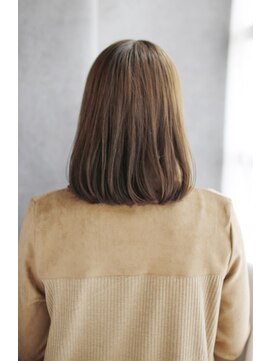 セントラル プラスエヌ(CENTRAL+n) 20代30代40代　ムードを呼ぶショートバング【草津】