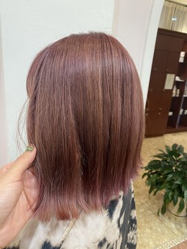 ブランシェ JR勝川駅南口店(BRANCHE) ピンクカラー