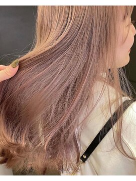 ペレ 栄店(PELE) ほんのりピンクミルクティーベージュ