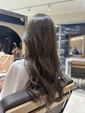 ヘアリゾート粋 ティガ 池袋店(tiga) 韓国風 モテ髪ロングヘア ミルクティベージュ 20代30代