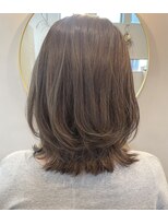 シークレット(Secret)&nbsp;透明感♪外ハネレイヤー×シアベージュ