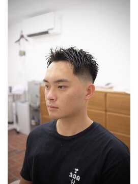 パストアンドニュー(past and new) スキンフェード　スパイキー
