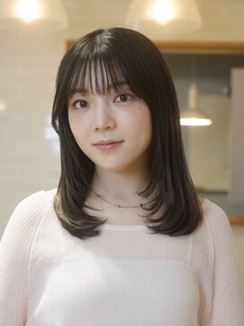 ガーランド (Garland) 暗髪カラー/ レイヤーカット/ 透明感カラー/ ミディアムレイヤー