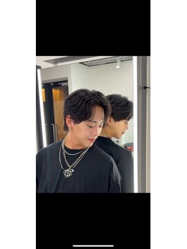 ナチュラル 渋谷(NATURAL) フェザーパーマ/スパイキーショート/サーフカール[メンズ/渋谷]