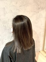 アフィナー(Afinar)&nbsp;【横浜駅/横浜西口】バレイヤージュ×グレージュ