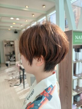 デイジー(Daisy) 20代30代40代ニュアンスマッシュショート丸み毛流れ髪質改善