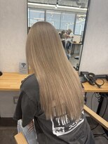 エル オオサカ 心斎橋店(L. OSAKA)&nbsp;大人かわいいベージュカラー