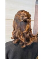 エルバイラビス 大宮(elu by lovis)&nbsp;《あやね》ヘアセット/お団子/ハーフアップ