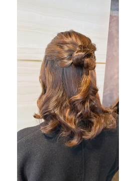 エルバイラビス 大宮(elu by lovis) 《あやね》ヘアセット/お団子/ハーフアップ