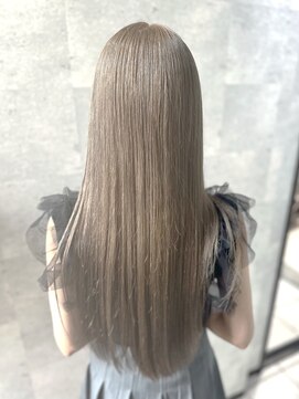 ミー 新宿(MII) ブリーチ無しのミルクティーグレージュ【ノンブリーチ】