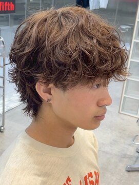 フィフス 渋谷(fifth) 渋谷波巻きツイストスパイラルシャドウルーズパーマツーブロック