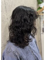ブルク(bluq) セミロングウェーブ